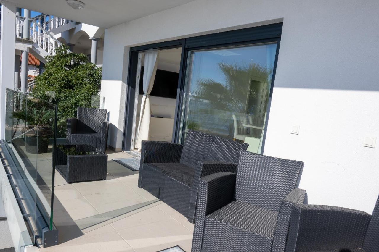 Paradise On The Beach Apartments Bibinje Exterior photo